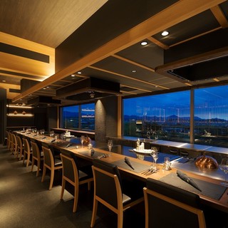 讃岐平野を眺めながら鉄板懐石をお楽しみいただけます。