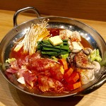 匠屋 あいべ - 旨味たっぷり牡蠣チゲ鍋