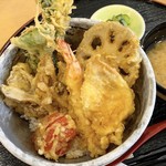 白花咲々 - ランチ限定日替わり天丼 500円
            （おしんこ・味噌汁付）