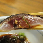 食彩屋ちから - 脂が乗ったサバを軽く締めてから炙ってある