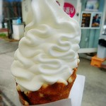 栗駒フーズ 工場直売店 - 手焼きワッフルソフトクリームは350円！