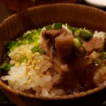 鴨料理専門店 鴨亭 - 残った蕎麦つゆと粉チーズ、刻みネギをご飯に投入！