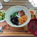 Ryokuyuu Shokudo & SPACE