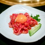 神戸牛・個室焼肉 大長今 - ☆ローストとろユッケ 1738円