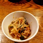 八方 - お通し 300円