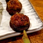 八方 - 小さな椎茸に肉ゴロン
