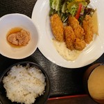 Biakku Oomori Ken - カキフライ定食