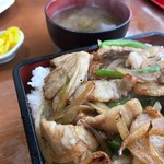 キッチンはっとり - 料理写真:焼肉丼