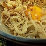 やや平たい太目の麺