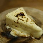 Italian Kitchen VANSAN - 炙りチーズケーキ