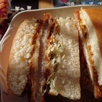 珈琲所コメダ珈琲店 - 見よ、この分厚さ、ボリュームたっぷり