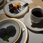 洋食 つばき - 黒胡麻のシャーベット