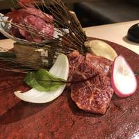 牛刺しと焼肉 仔虎 クリスロード店 - 