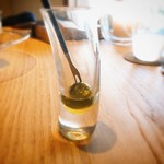 communico - 前菜 グリーンオリーブ