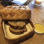 communico - パン オリーブオイル