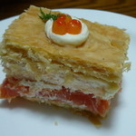 フランス人の店　ボー・スィエル - スモークサーモンのパイ包み これが一番美味しかった♪