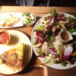 cafe zakka  hinatabocco - 10月のキッシュﾗﾝﾁ