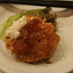 恵比寿 魚一商店 - タルタル・ソース・醤油、3味かけです。