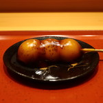 おたぎ - 米粉だけで作った自家製みたらし団子