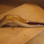 本家鮪屋すし茶家 - 穴子一本：250円