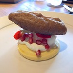 communico - 安納芋 植村牧場のミルクムース ザクロ コーヒー