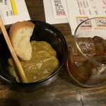 やきとり 久”留米 ひとつぼ - お通しのカレー＆珈琲焼酎