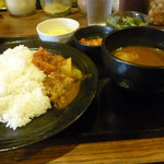 Ghar - チキチキカレーライス大盛アチャール