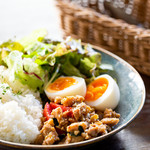 Spice＆Cafe FamFam  - ガパオライス