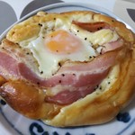 どんぐり - ベーコンエッグ (税込み 194円)