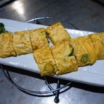Okonomiyaki Teppan Yaki Kuraya - 鉄板で焼くだし巻き玉子
