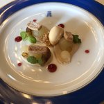 トゥールダルジャン - デセール「洋梨のポシェ マロンクリームとトンカ豆のアイスクリーム」