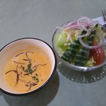 アイリッシュスプーン - ランチセットのスープとサラダ