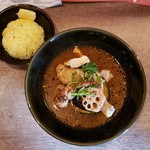 ネイビーズ - 超贅沢鳥賛昧スープカレー(1380円)です。