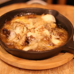 Wain Dokoro Oaji - 牛ほほ肉の赤ワイン煮込みとポルチーニ茸のグラタン