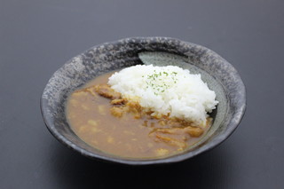 Dokusen sumibiyaki niku hitorijime - ハーフ牛すじカレーライス