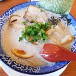 博多ラーメン鶴亀堂 - 博多とんこつ全部のせ