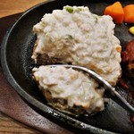 ハンバーグ&ステーキ WAZN - オクラツナマヨ(日替り)ソース