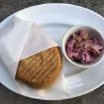 119269172 - サクサク食感と中のチーズ、生ハム、バターが良い感じ。