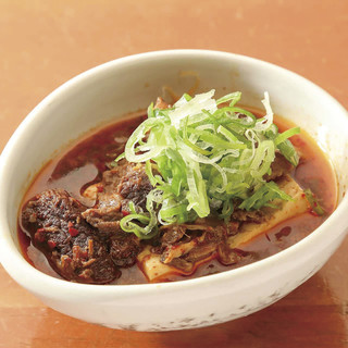 Many original menus! Stewed Wagyu beef tendon tofu has many repeat customers