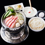 Yakuzen Hinabe Shabu Shabu Shaoweiyan - 