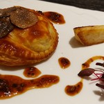 ラ シュセット - フォアグラのパイ包み焼き トリュフ風味