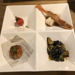 中華バルSAISAI。 - 前菜盛り合わせ
      プチトマトパクチーソース、揚げシウマイ、
      生海老、豆腐のカルパッチョ、
      ナス、キクラゲの中華風炒め。