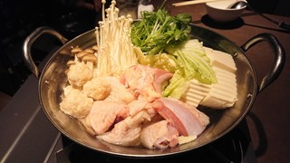 nagoyako-chinsemmonkoshitsutoriginteihanare - 名古屋コーチンと新鮮野菜の水炊き(´∀｀)