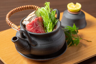 h Sumibi Shichirin - 秋野菜とイチボの土瓶蒸し