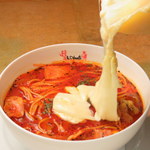 iL CHIANTI SUD - 料理写真:ラクレットチーズを真夜中のスパゲッティに