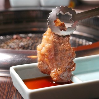 焼肉吟ちゃん - 料理写真:こだわりの三種類のタレでどうぞ！