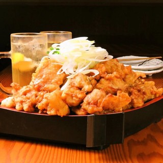 Please try our most popular "karaage" and recommended Meat Dishes ♪