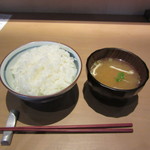 Oosaka Kicchin - ごはん（大盛り）　＆　味噌汁