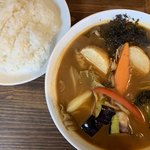 CURRY&CAFE 晴れの日 - 晴れの日の彩り野菜