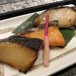 魚久 イートイン あじみせ - 銀だら・さけ・サワラ（アップ）